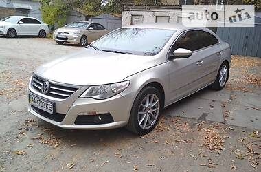 Седан Volkswagen CC / Passat CC 2010 в Киеве