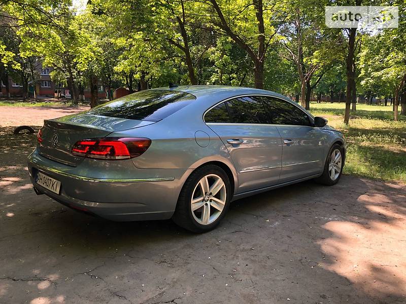 Седан Volkswagen CC / Passat CC 2012 в Славянске