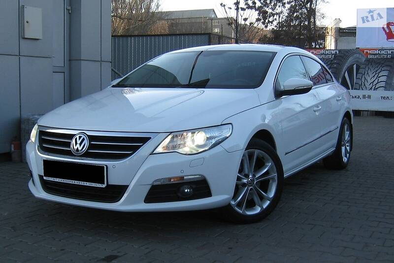 Седан Volkswagen CC / Passat CC 2012 в 