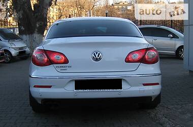 Седан Volkswagen CC / Passat CC 2012 в 