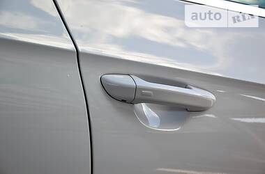 Седан Volkswagen CC / Passat CC 2014 в 
