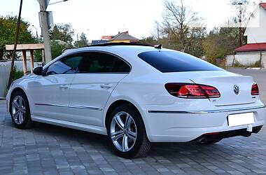Седан Volkswagen CC / Passat CC 2014 в 
