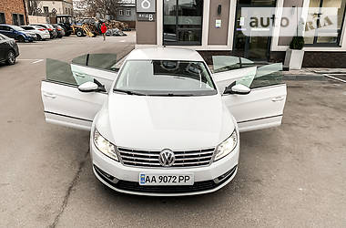 Седан Volkswagen CC / Passat CC 2012 в Києві