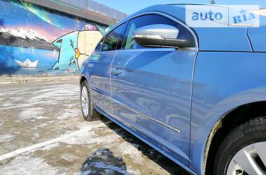 Седан Volkswagen CC / Passat CC 2009 в 