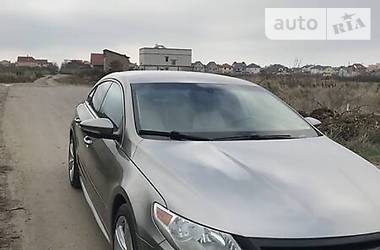 Седан Volkswagen CC / Passat CC 2010 в 
