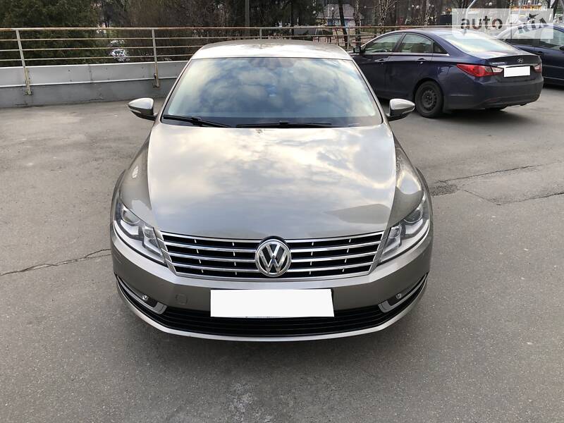 Седан Volkswagen CC / Passat CC 2012 в Херсоні