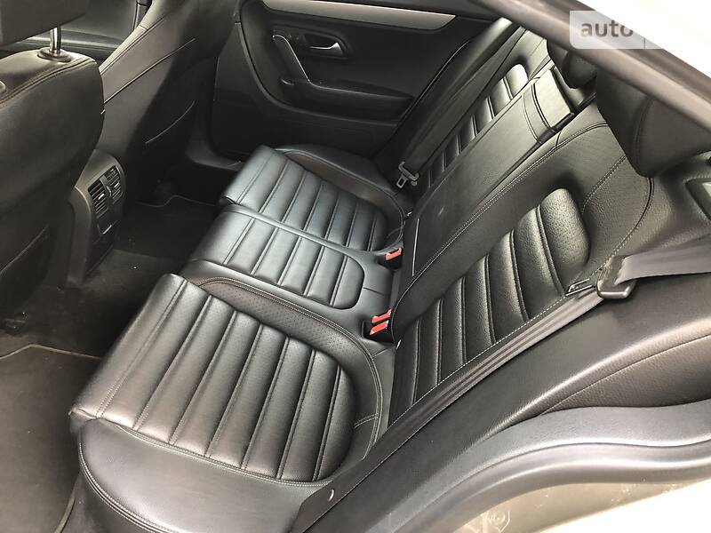 Седан Volkswagen CC / Passat CC 2012 в Херсоні