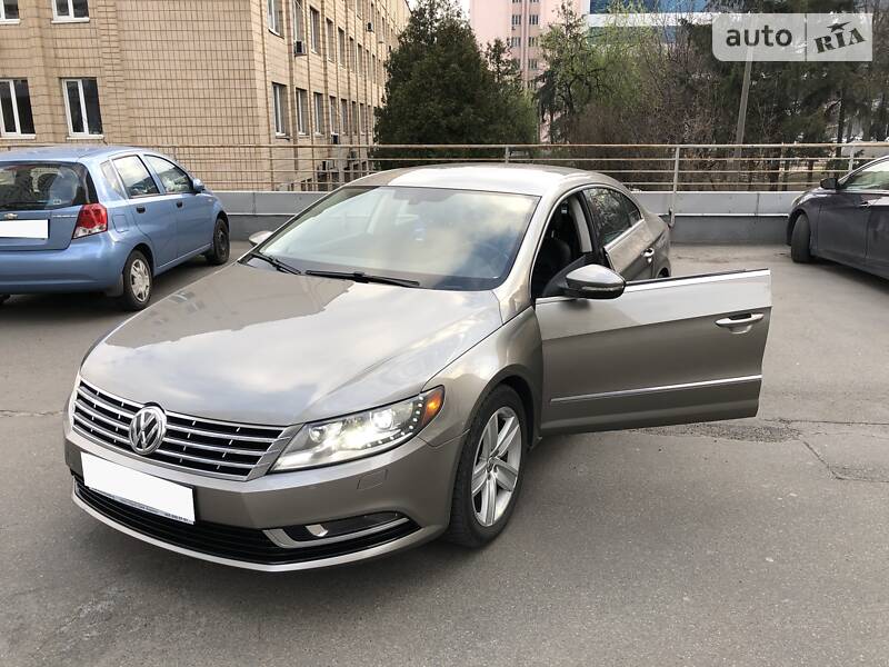Седан Volkswagen CC / Passat CC 2012 в Херсоні