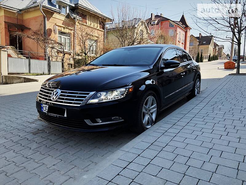 Седан Volkswagen CC / Passat CC 2013 в Чернівцях