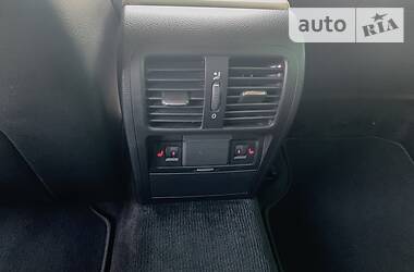 Седан Volkswagen CC / Passat CC 2009 в 
