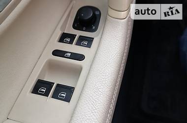 Седан Volkswagen CC / Passat CC 2011 в 