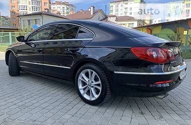 Седан Volkswagen CC / Passat CC 2010 в 