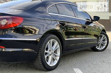Седан Volkswagen CC / Passat CC 2010 в 