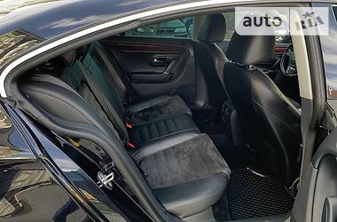 Седан Volkswagen CC / Passat CC 2010 в 