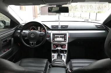 Купе Volkswagen CC / Passat CC 2011 в 
