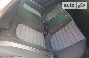 Седан Volkswagen CC / Passat CC 2012 в 
