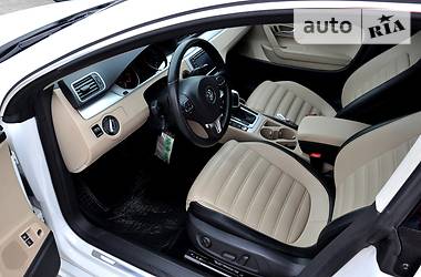 Седан Volkswagen CC / Passat CC 2016 в 