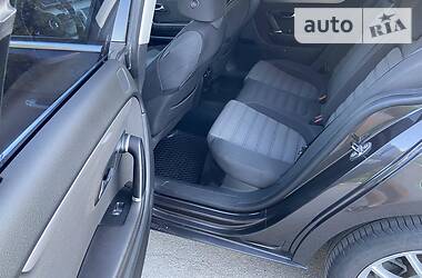 Купе Volkswagen CC / Passat CC 2011 в 