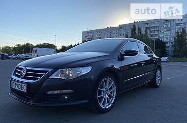 Купе Volkswagen CC / Passat CC 2011 в 