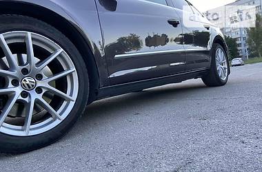 Купе Volkswagen CC / Passat CC 2011 в 