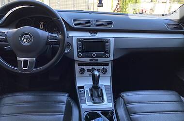 Седан Volkswagen CC / Passat CC 2012 в 