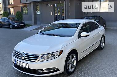 Седан Volkswagen CC / Passat CC 2012 в 