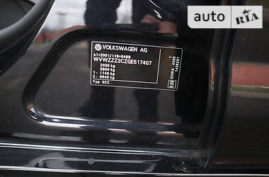 Седан Volkswagen CC / Passat CC 2016 в Дрогобыче