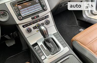 Седан Volkswagen CC / Passat CC 2012 в 