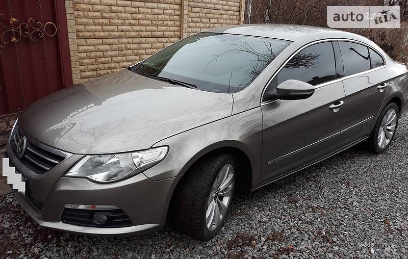 Седан Volkswagen CC / Passat CC 2011 в Макеевке