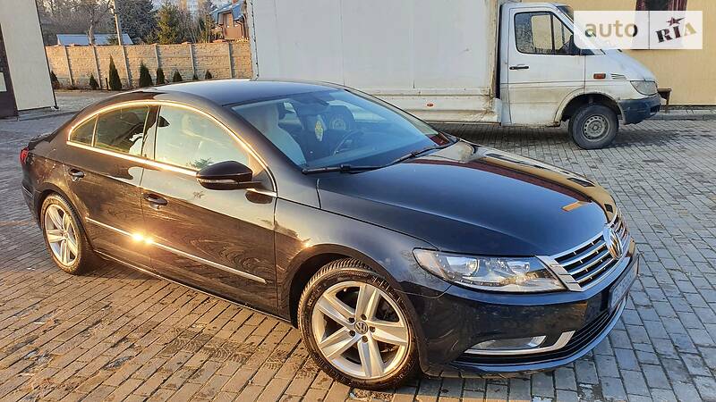 Седан Volkswagen CC / Passat CC 2013 в Львове
