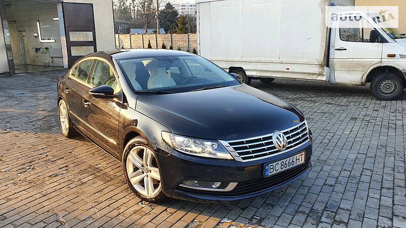 Седан Volkswagen CC / Passat CC 2013 в Львове
