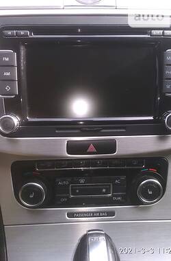 Седан Volkswagen CC / Passat CC 2011 в 