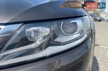 Седан Volkswagen CC / Passat CC 2013 в 