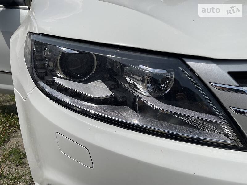 Седан Volkswagen CC / Passat CC 2015 в Киеве