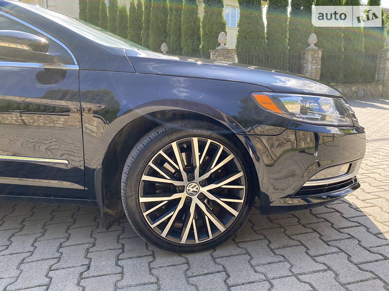 Седан Volkswagen CC / Passat CC 2013 в Ивано-Франковске