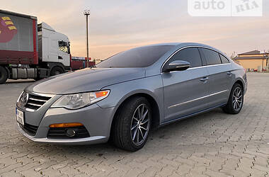 Седан Volkswagen CC / Passat CC 2009 в Сарнах