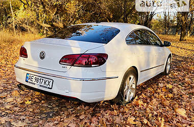 Седан Volkswagen CC / Passat CC 2012 в 