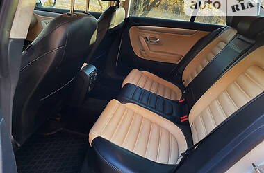 Седан Volkswagen CC / Passat CC 2012 в 