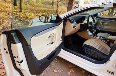 Седан Volkswagen CC / Passat CC 2012 в 
