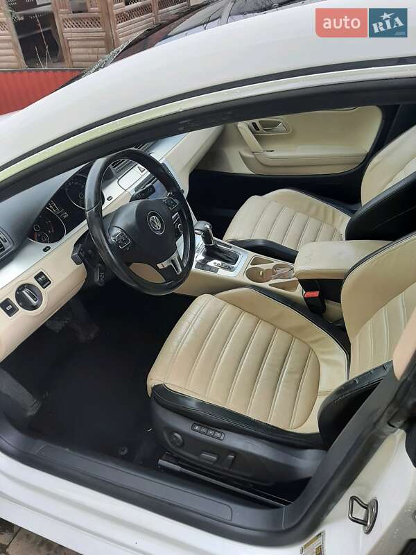 Купе Volkswagen CC / Passat CC 2009 в Тернополе
