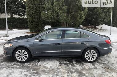 Седан Volkswagen CC / Passat CC 2010 в Ровно