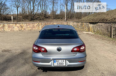 Седан Volkswagen CC / Passat CC 2010 в Мостиске