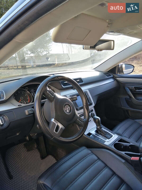 Седан Volkswagen CC / Passat CC 2015 в Снятине