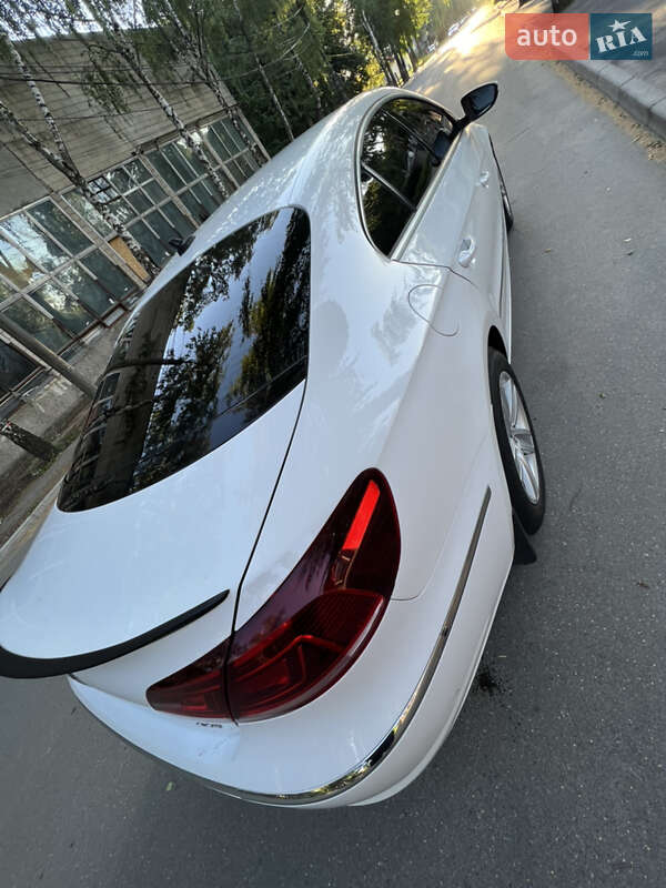 Седан Volkswagen CC / Passat CC 2012 в Сумах