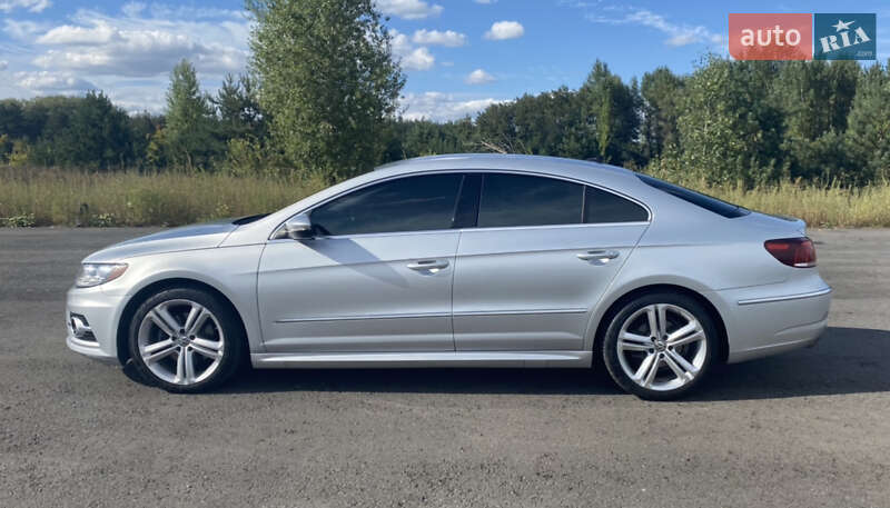 Седан Volkswagen CC / Passat CC 2015 в Полтаві