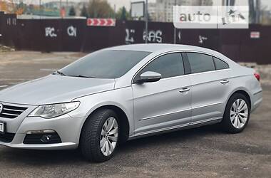 Купе Volkswagen CC / Passat CC 2010 в Львове