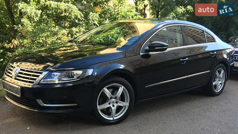 Седан Volkswagen CC / Passat CC 2013 в Києві
