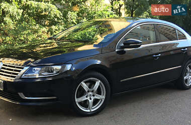 Седан Volkswagen CC / Passat CC 2013 в 