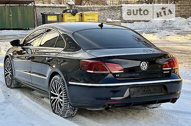 Седан Volkswagen CC / Passat CC 2015 в 