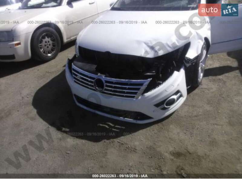Купе Volkswagen CC / Passat CC 2013 в Ужгороді